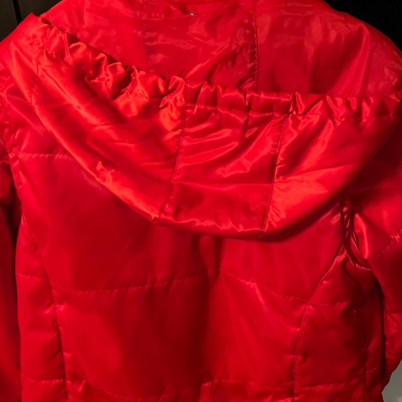 Used NIKE Women's RED Puff Jacket Size (S/P) 4-6 - Removable Sleeves w/Hoodie - Picture 8 of 10